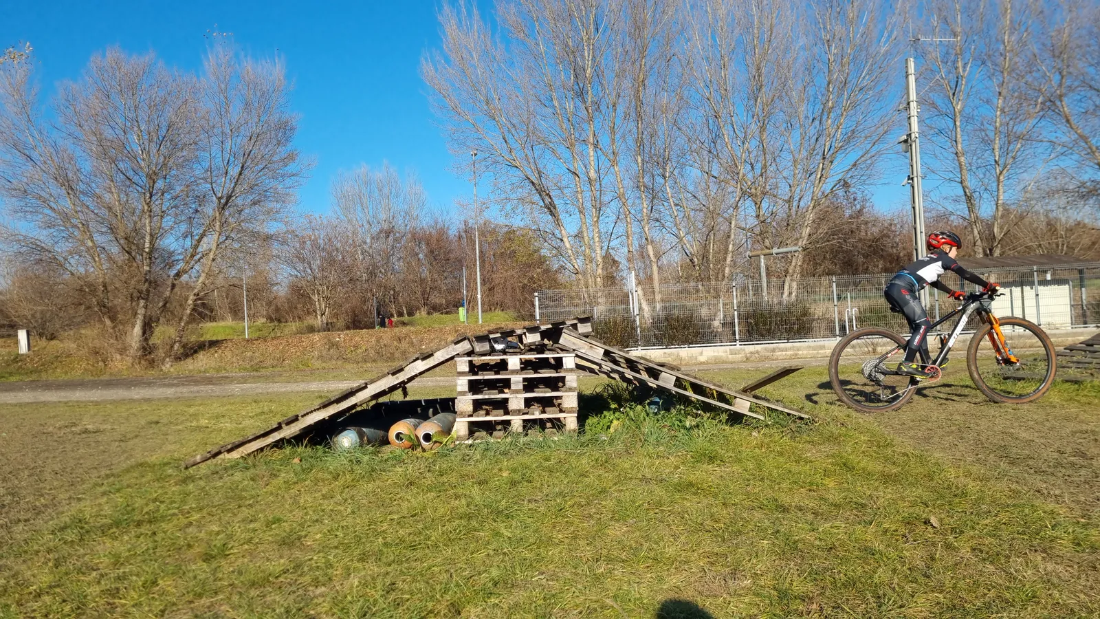 Bunny Hop & Obstacles — 15
